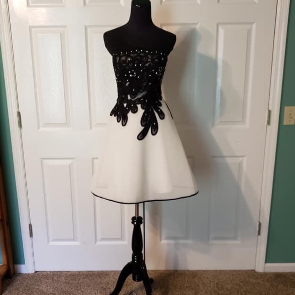 Tony Bowls prom dress